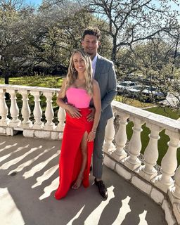 Brittany Mahomes feet photo thumbnail