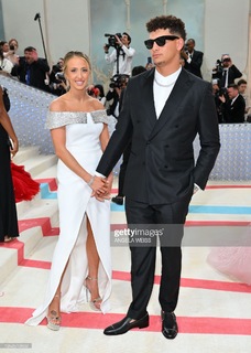 Brittany Mahomes feet photo thumbnail