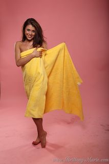 Brittany Marie feet photo 4