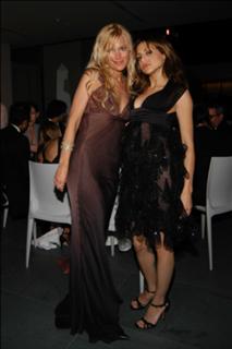 Brittany Murphy feet photo thumbnail