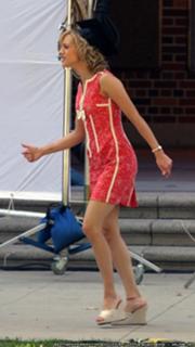 Brittany Murphy feet photo thumbnail