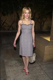 Brittany Murphy feet photo thumbnail
