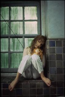 Brittany Murphy feet photo thumbnail