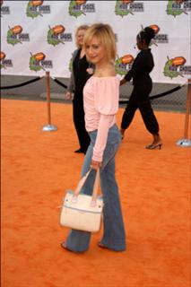 Brittany Murphy feet photo thumbnail