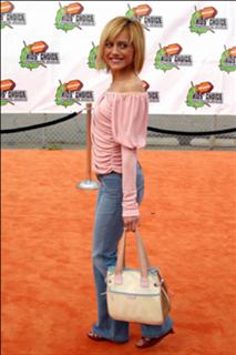 Brittany Murphy feet photo thumbnail