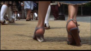 Brittany Murphy feet photo thumbnail
