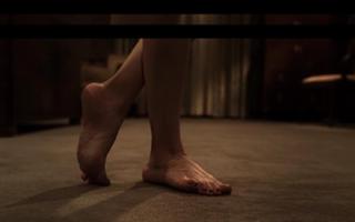 Brittany Murphy feet photo thumbnail
