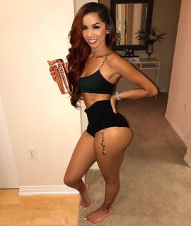 Brittany Renner feet photo thumbnail