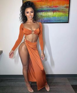 Brittany Renner feet photo thumbnail
