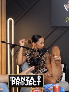 Brittany Renner feet photo thumbnail