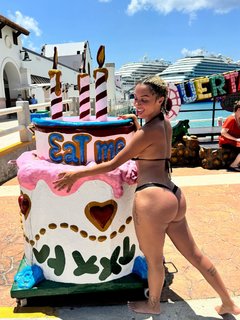 Brittany Renner feet photo thumbnail