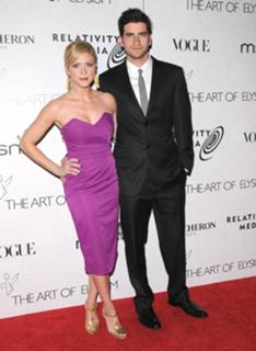 Brittany Snow feet photo thumbnail
