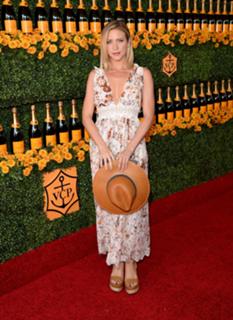 Brittany Snow feet photo thumbnail