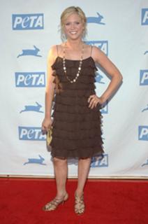 Brittany Snow feet photo thumbnail