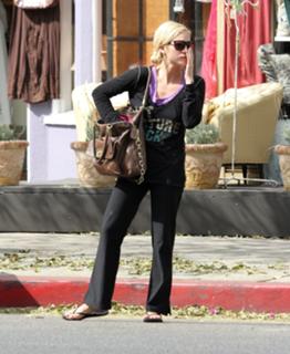Brittany Snow feet photo thumbnail