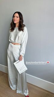 Brittany Snow feet photo thumbnail