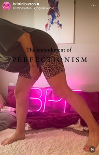 Brittini Burton feet photo 8