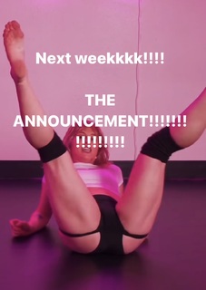 Brittini Burton feet photo 8