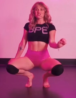Brittini Burton feet photo 3
