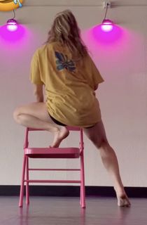 Brittini Burton feet photo 1