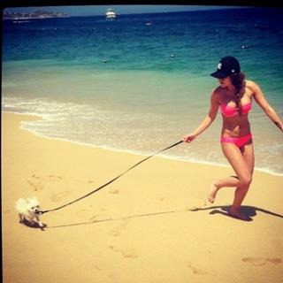 Brittney Palmer feet photo thumbnail