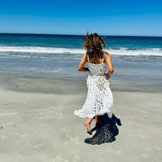 Brittney Palmer feet photo thumbnail