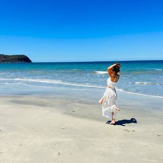 Brittney Palmer feet photo thumbnail