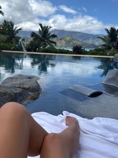 Brittney Palmer feet photo 2