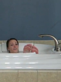 Brittney Smith feet photo thumbnail