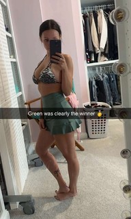 Brittney Smith feet photo thumbnail