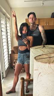 Brittney Smith feet photo thumbnail