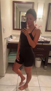 Brittney Smith feet photo thumbnail