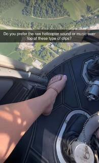 Brittney Smith feet photo thumbnail