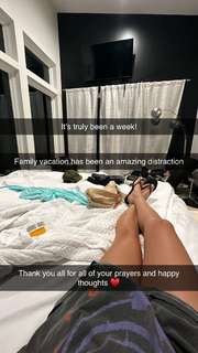 Brittney Smith feet photo thumbnail