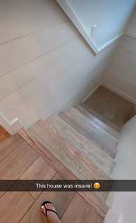 Brittney Smith feet photo thumbnail