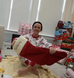 Brittney Smith feet photo thumbnail
