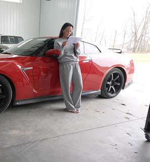 Brittney Smith feet photo thumbnail
