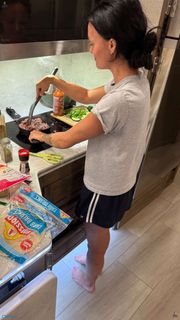 Brittney Smith feet photo thumbnail