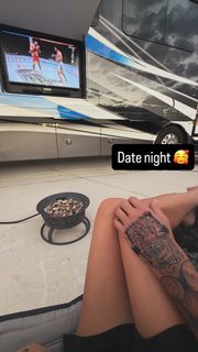 Brittney Smith feet photo 11