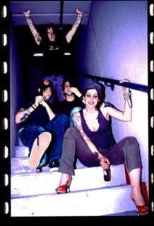 Brody Dalle feet photo 7