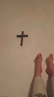Brody Dalle feet photo 6