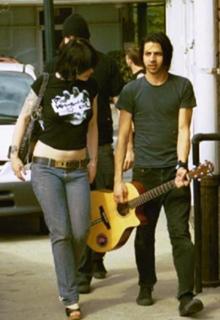 Brody Dalle feet photo 3