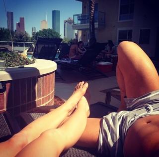 Brooke Adams feet photo thumbnail