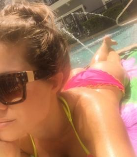 Brooke Adams feet photo thumbnail