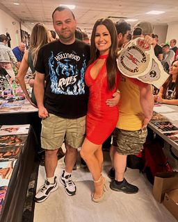 Brooke Adams feet photo thumbnail