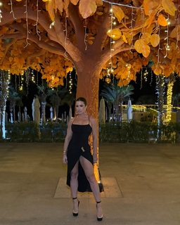 Brooke Adams feet photo thumbnail