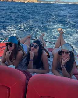 Brooke Adams feet photo thumbnail