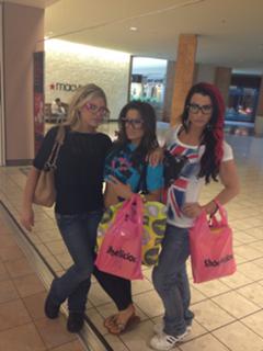 Brooke Adams feet photo thumbnail