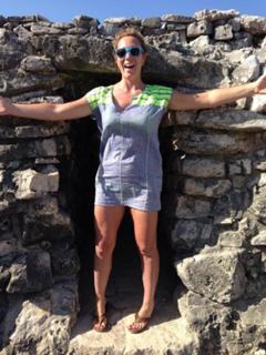 Brooke Baldwin feet photo thumbnail