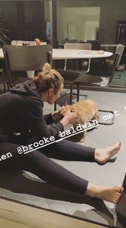 Brooke Baldwin feet photo thumbnail